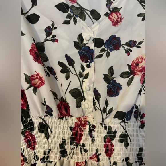 Fashionable Long Sleeve Flower Print Mini Dress 👗 - Picture 4 of 6